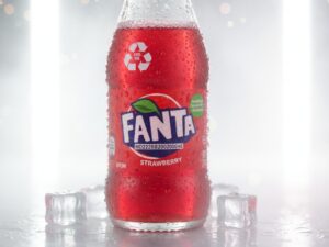 BPOM (90)MD222882002600046 Fanta Design Recycle Me Minuman Berkarbonasi Rasa Stroberi