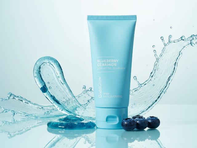 BPOM (90)NA11251200082 Glad2Glow Blueberry Ceramide Low pH Gel Cleanser