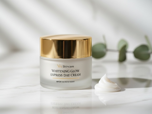 BPOM (90)NA18250117797 Yrs Skincare Whitening Glow Express Day Cream